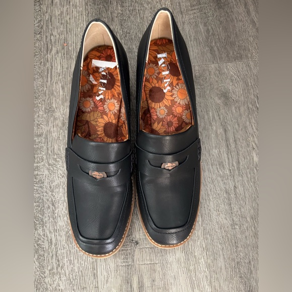 NWT KORKS Modeste Heeled Penny Loafers Old Money Preppy 9.5 - Picture 3 of 12